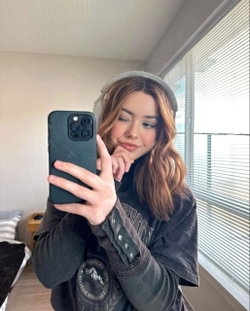 r6870001's telegram photo - Brunette, Selfie