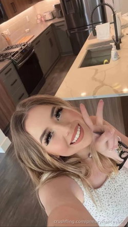 Rachelx77's telegram photo - Blonde, Selfie