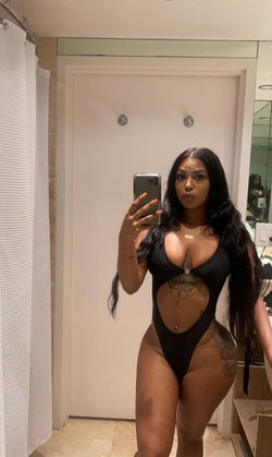 Sexybabe's telegram gallery - boobs, fuck, leaked, Nudes, Topless, Curvy, Ebony, Selfie, Tattoo (1/3)