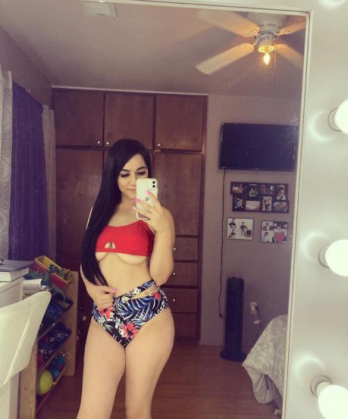 I am spectacular also available for hookup