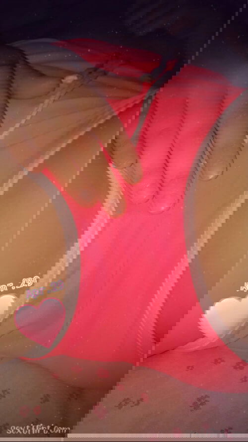 Hot and Horny Sweet_Kayde21