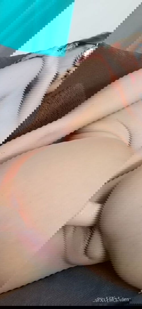 I'm horny add my snap - liza33x
