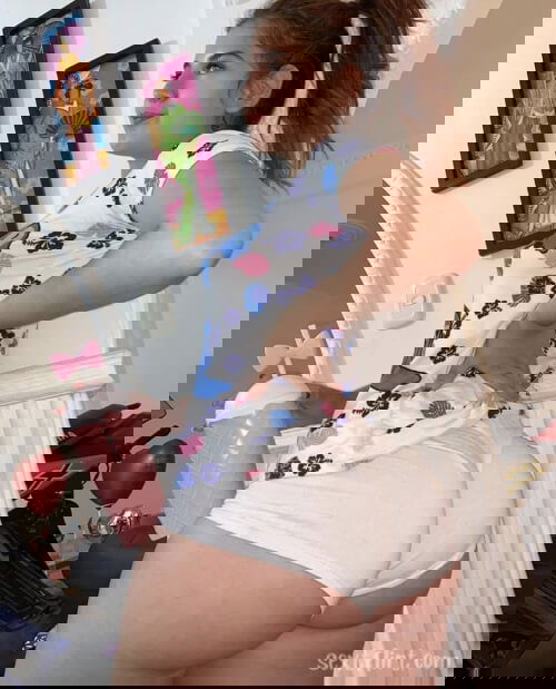  Horny Add me on my Snap- @sextlina21