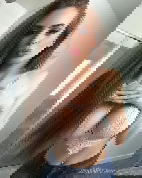 Add me@alora8503