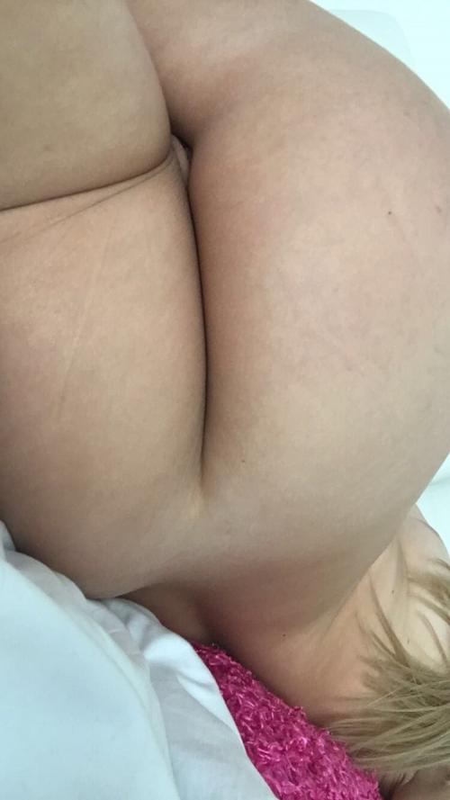 R u down for sex or cum add snap lucy_lura20