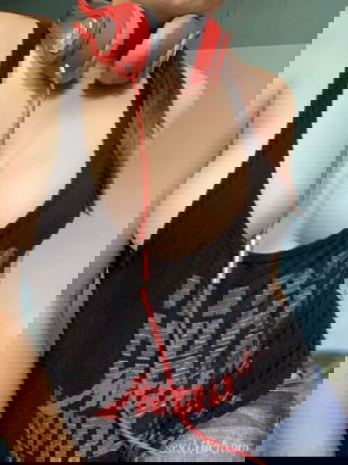 Add me snapchat   tanisa7077