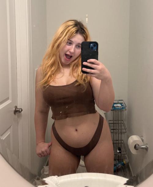 gshsnd's snapchat photo - ass, slut, sex