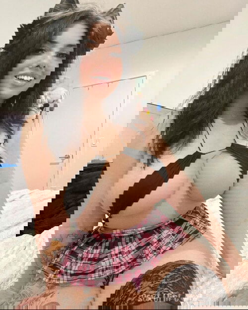     add my snap: @evelynlane1185