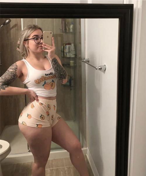 Im available for all kind of fun ,hookup and sells nudes and vids at cheaper rate