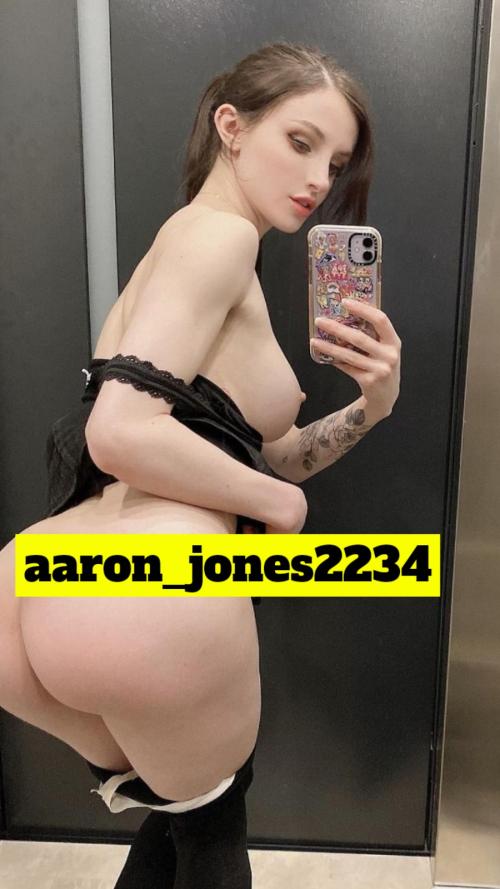I'm horny 💓💓now add my💋🔥 Snapchat @aaron_jones2234