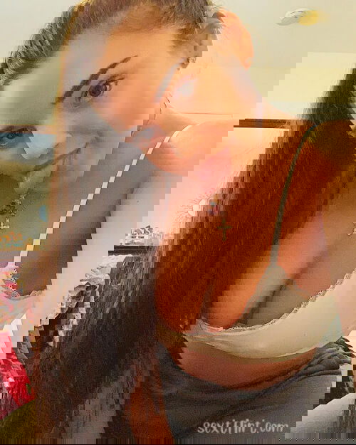 i am horny by add me snap; juesly2020