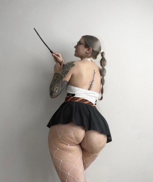I’m available for all kind of fun