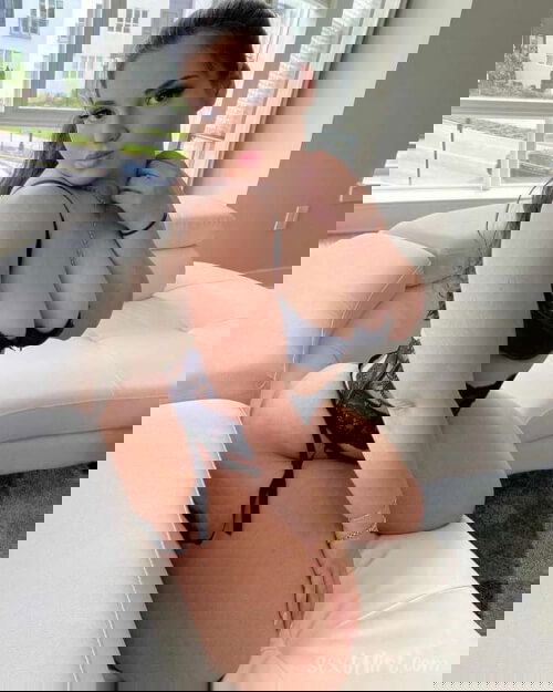 I am horny by snap chat: naomil2079