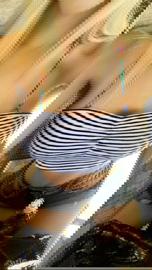 looking for someone to suck my big tits