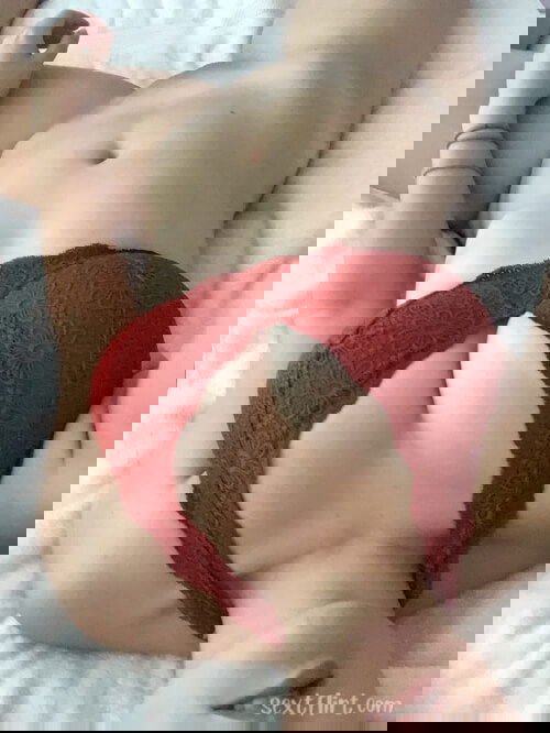 I'm so horny at home my kik Alitabwt1