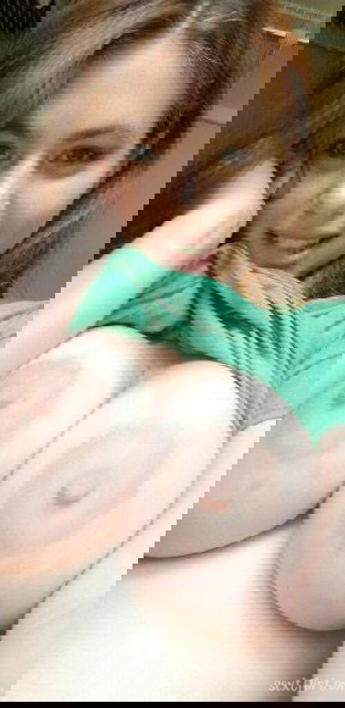 Wanna suck my pussy &gt;leahqn2