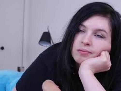 hi i am horny and i am also rubbing my pussy and as and if you want fuck me so add me snapchat sophiar920