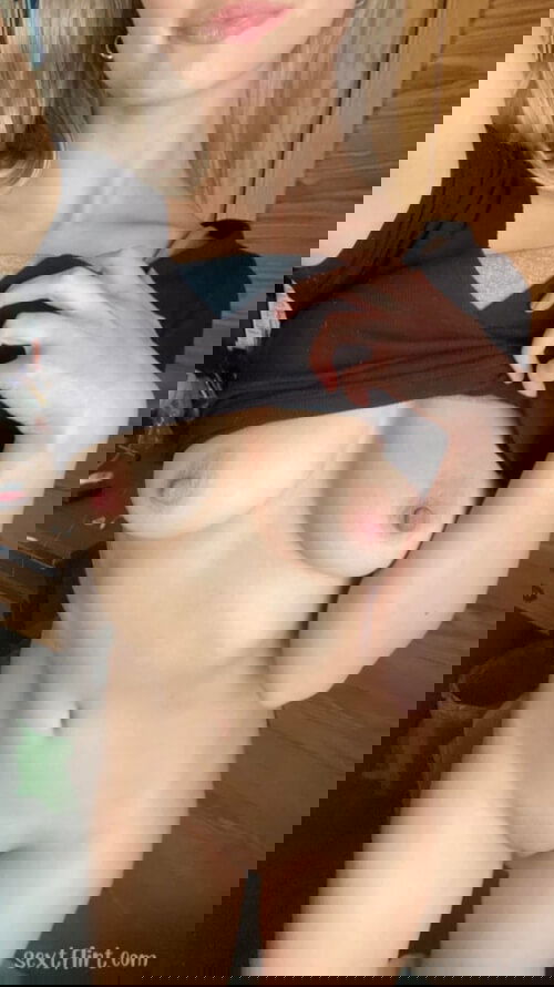 Put your cock in my mouth