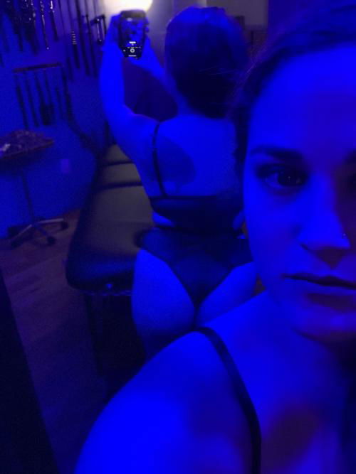 Looking for a submissive slave