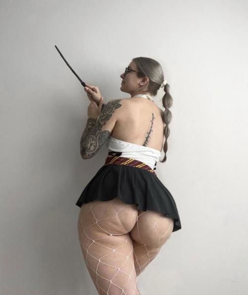 I’m available for all kind of fun