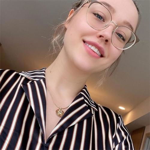 Im available for all kind of fun ,hookup and sells nudes and vids at cheaper rate