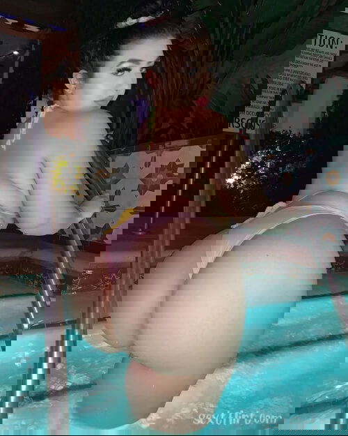 I am horny add me snap: neepy9113 