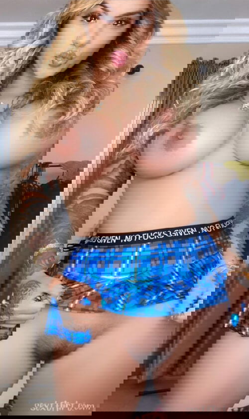 Any horny boys add me