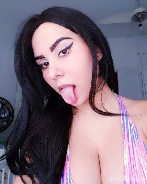 evaly's snapchat photo - boobs, horny, pussy