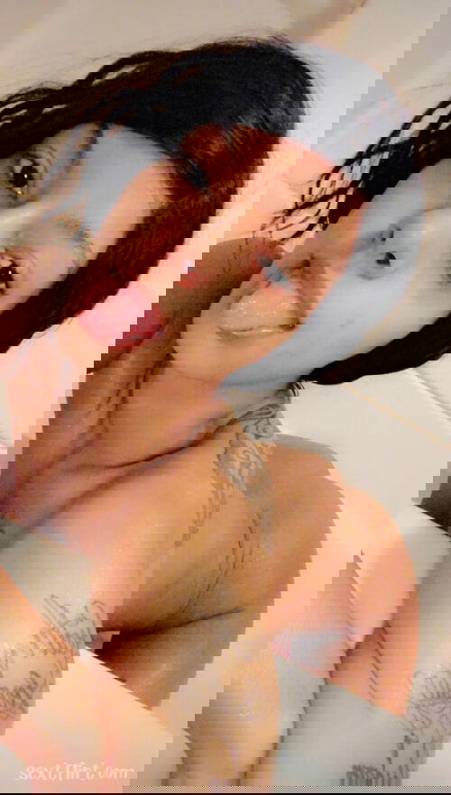 I’m available for hookup 