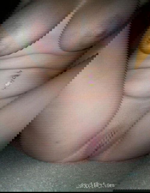  I LOVE Anal and Squirting using Toys!