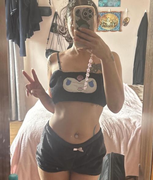 Am available for sexting