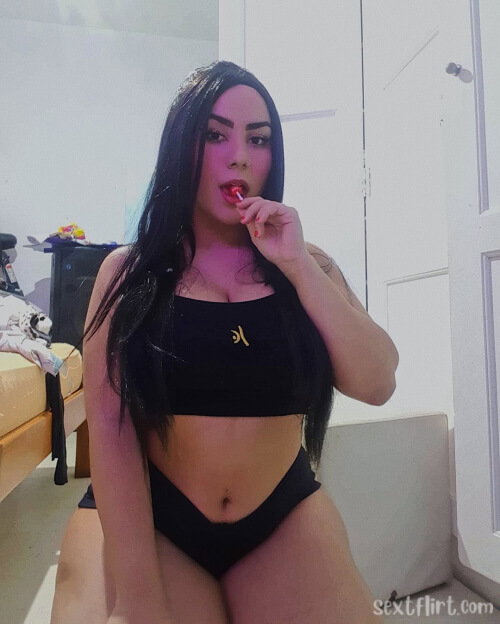 evaly's snapchat photo - boobs, horny, pussy