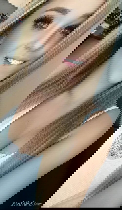 add me on my Snapchat  slyvia_lisa20