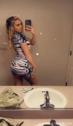 amandapacker1's snapchat photo - boobs, horny, sexy, Thick, Blonde, Selfie