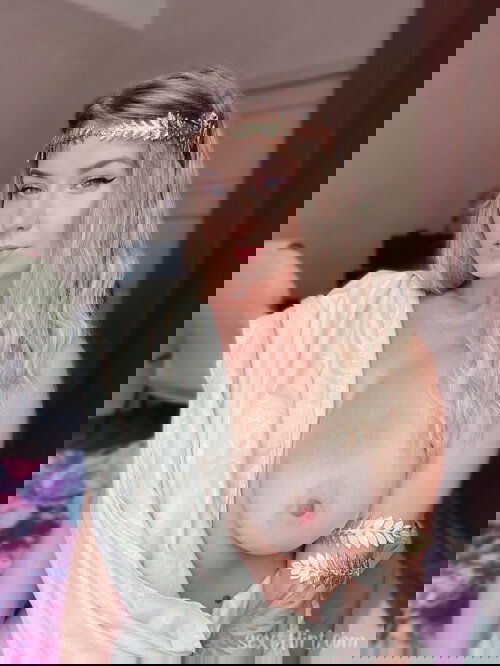 now you've seen Aphrodite boobs