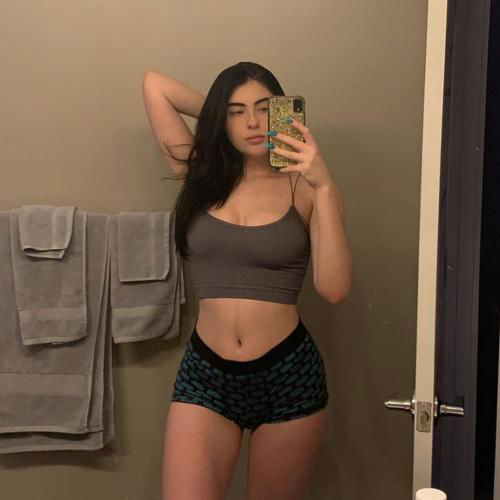 I'm looking for someone who is not a nit picker. dm me on snap @dyer0511