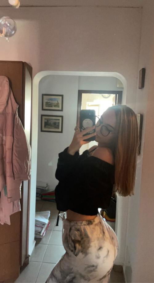 F4M 22  I'll verify myself that I'm real
