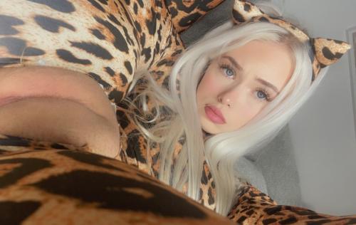 Do you wanna have video sex with me tonight, comeonmy snap, I will give you the girlfriend experience tonight [ maryc20999 ]