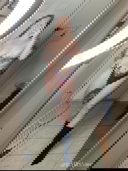 sext&amp; trade add my snap- carale48