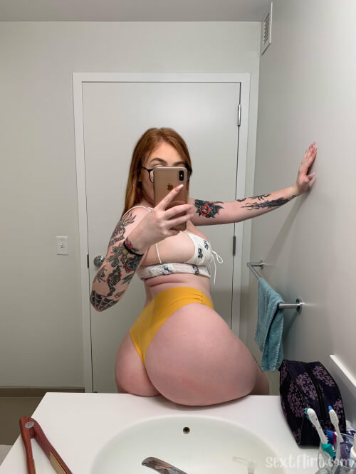 rosenisa657's snapchat photo - boobs, nude, horny