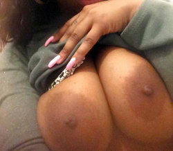 emilytruce's tiktok photo - boobs, nude, horny, Thong, Ebony, Selfie