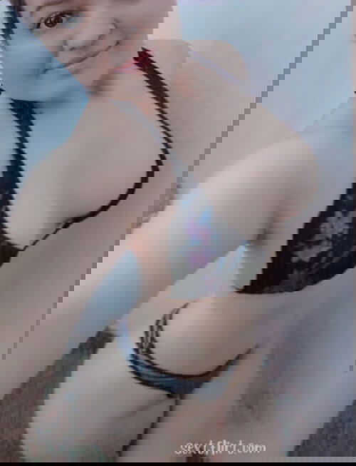 I am horny add me snap:mallova4088
