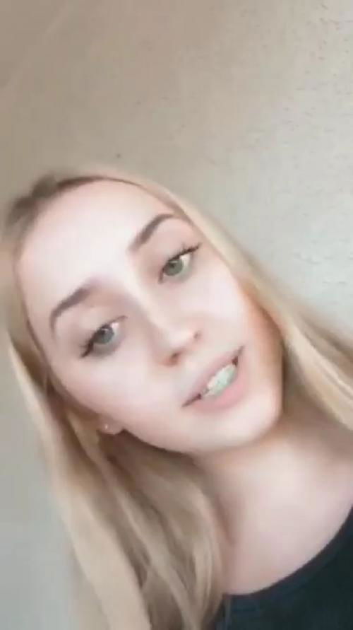 Hay huney I'm looking for sex and anal do you like my photo then text my snap ( marry_m20221)