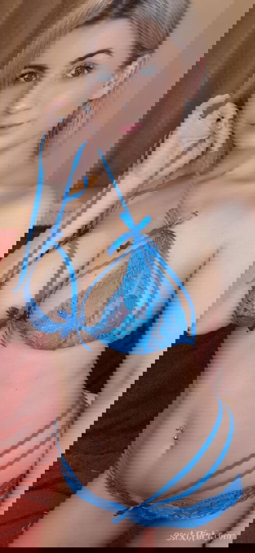 Sext and nudes Snap me @ liza33x