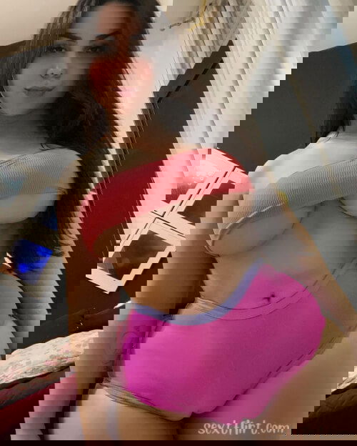 I am horny add me snap: neppyp20