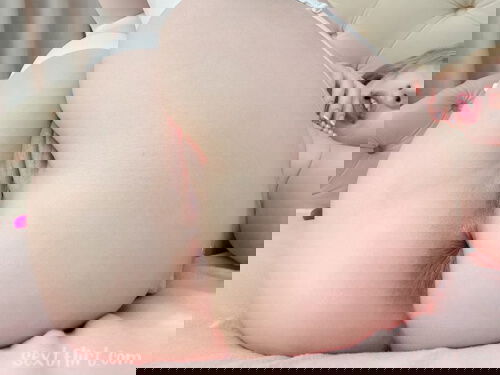 My pussy so horny right now add me snap
