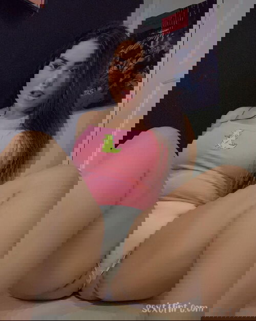 I am horny add me snap: neepy9113 