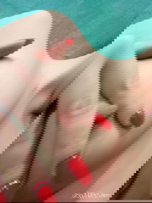 mum hot my boobs 