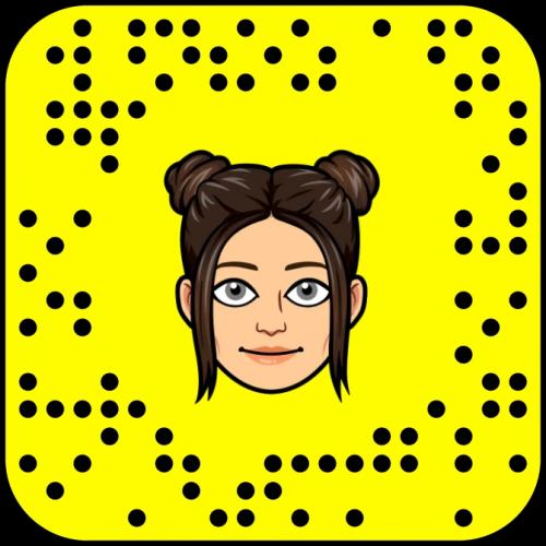 Add me now Snapchat username lun.2022