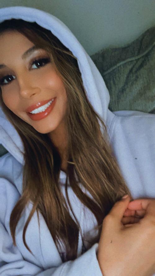 Horny and alone.add me Snapchat=lina_lina4667